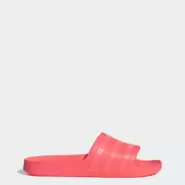 Tilbud: Adilette Aqua Sandaler kr 159,03 på Adidas