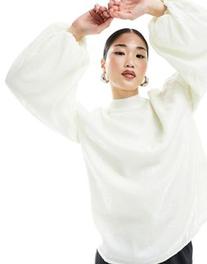 Tilbud: & Other Stories all over sequin blouse with volume sleeves in white kr 105 på Asos