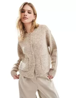 Tilbud: Vero Moda flecked slouchy cardigan with metal buttons in beige kr 65,99 på Asos