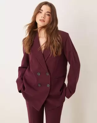 Tilbud: Y.A.S tailored double breasted blazer co-ord in burgundy kr 123,99 på Asos