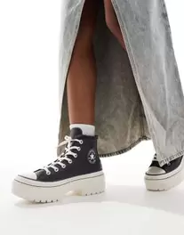 Tilbud: Converse Chuck Taylor All Star Lugged Hi Heel in black and white kr 90 på Asos