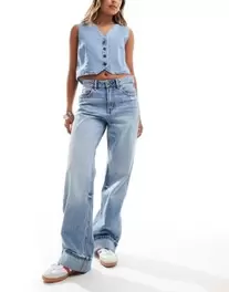 Tilbud: Stradivarius wide leg dad jean in light blue kr 25,5 på Asos