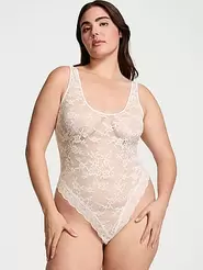 Tilbud: Lace Scoop Bodysuit kr 348,95 på Victoria's Secret