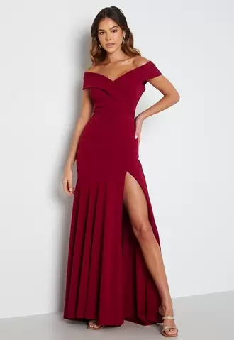 Tilbud: Bardot Pleat Maxi Split Dress kr 1099 på Bubbleroom