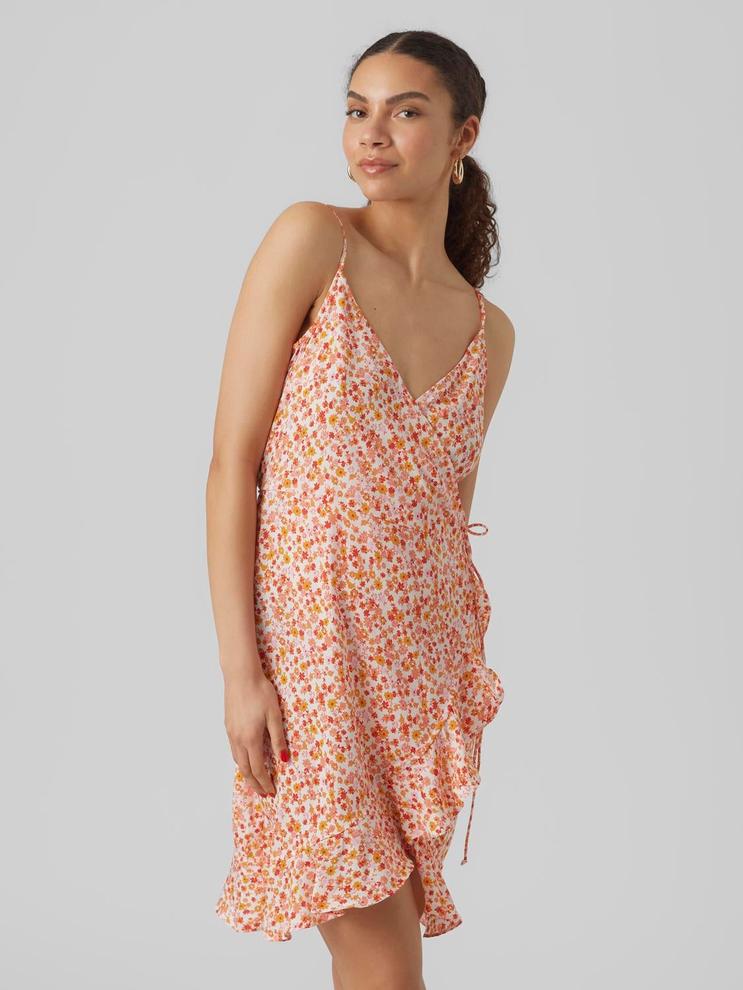 Tilbud: VMEMMA Kort kjole kr 239,96 på Vero Moda
