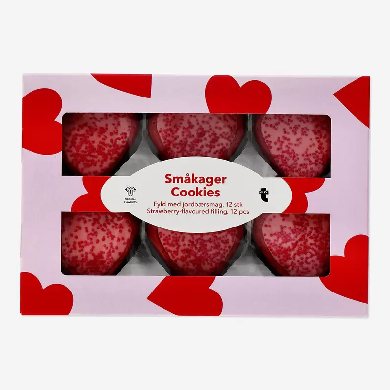 Tilbud: Heart shaped cookies with strawberry flavour kr 45 på Flying Tiger Copenhagen