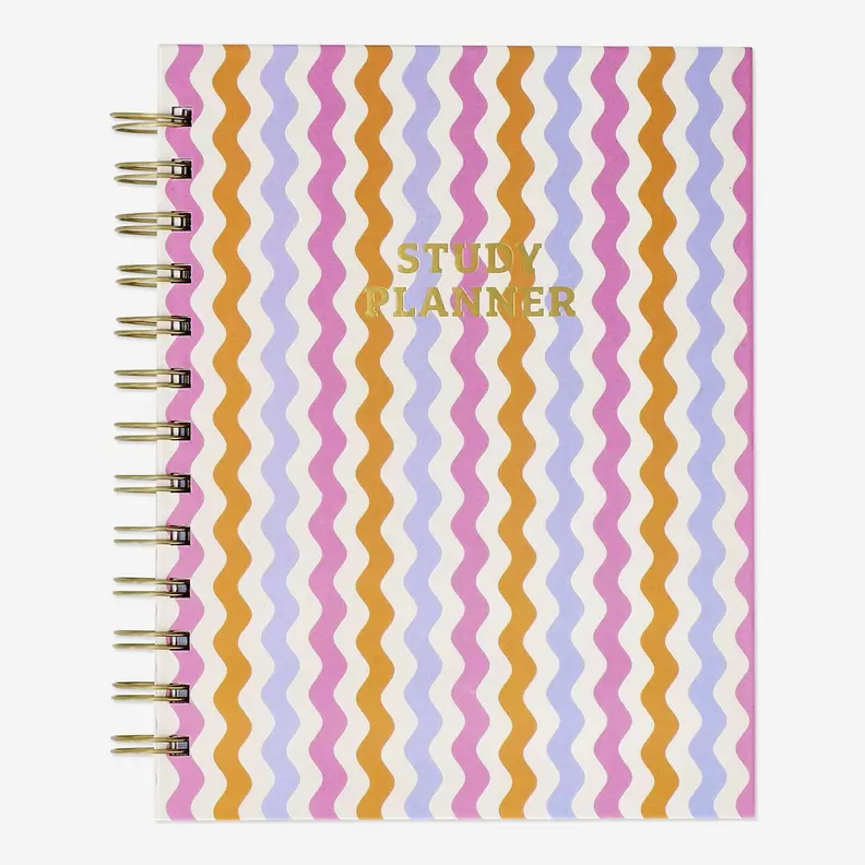 Tilbud: Study planner with wavy pattern - English kr 90 på Flying Tiger Copenhagen