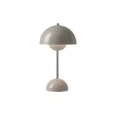 Tilbud: Flowerpot VP9 oppladbar bordlampe, grey beige kr 1496,25 på Illums Bolighus