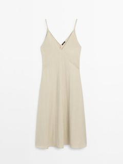 Tilbud: Camisole-kjole med toppsøm og stropper kr 1399 på Massimo Dutti
