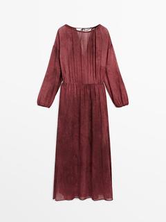 Tilbud: Lang mønstret kjole med bar skulder kr 1599 på Massimo Dutti