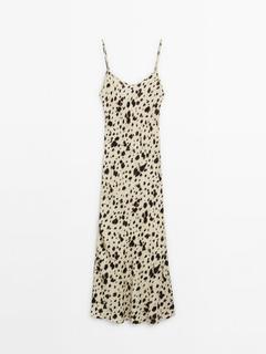 Tilbud: Lang, mønstret kjole med stropper kr 1599 på Massimo Dutti