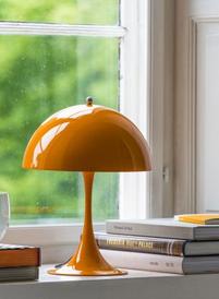 Tilbud: Panthella 250 bordlampe - orange kr 5094 på Christiania Belysning
